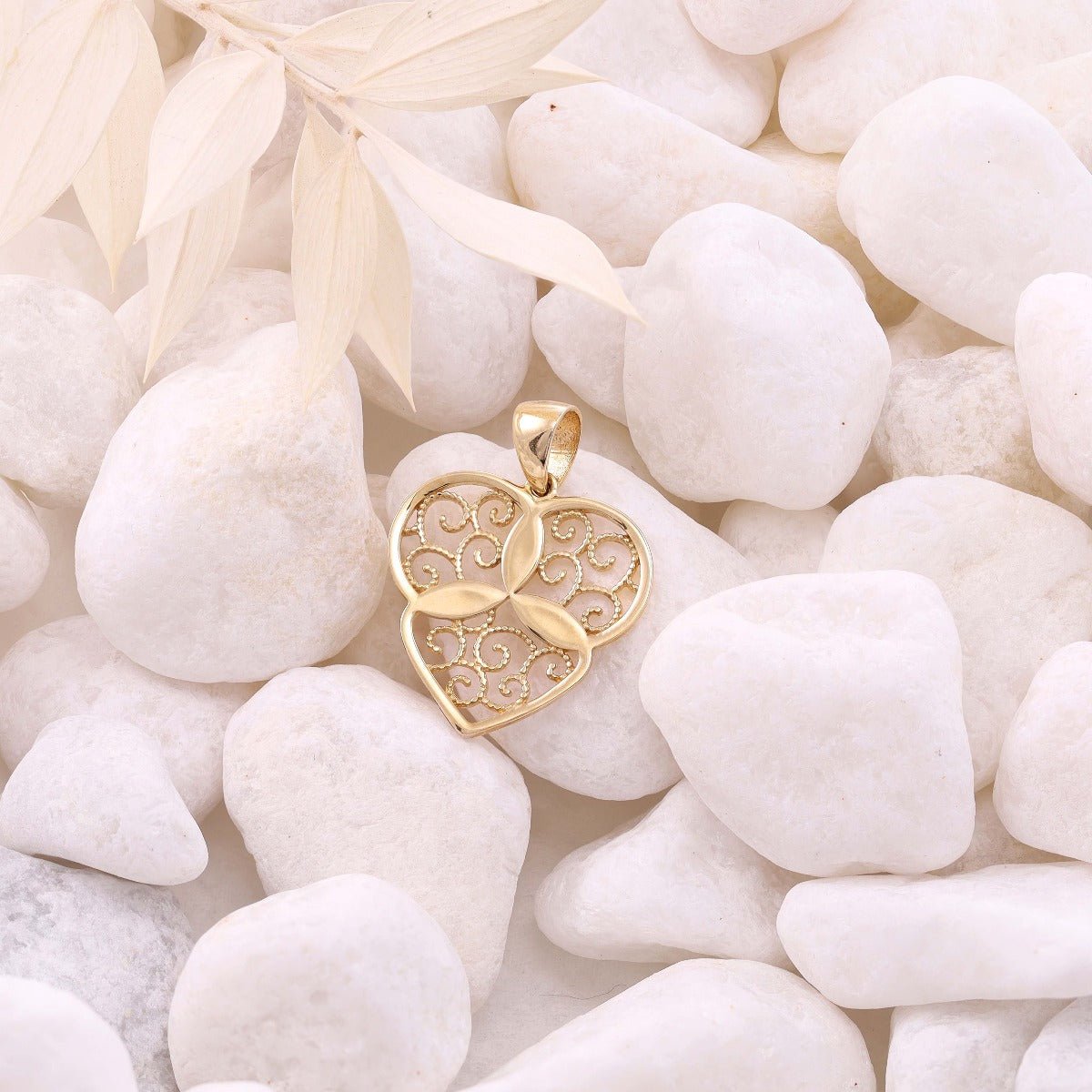 9ct Solid Gold Abstract Patterned Triple Shaped Heart Pendant - 26mm PD60109-9Y