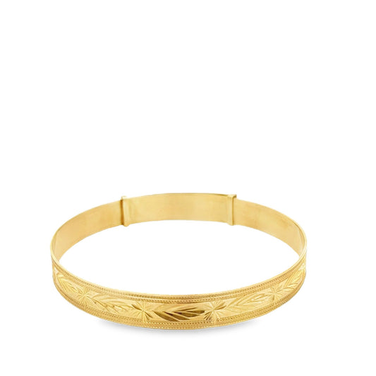 New 9ct yellow gold bangle 02023369