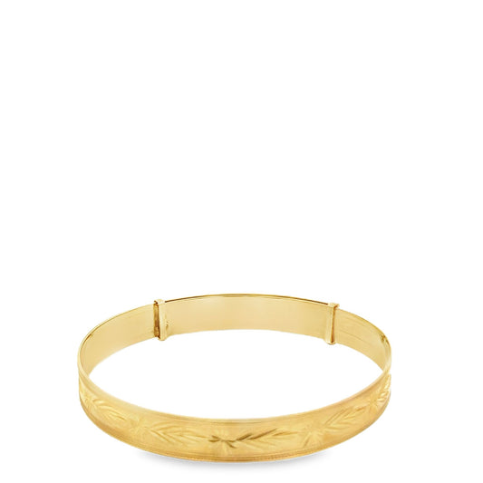 New 9ct yellow gold bangle 02023611