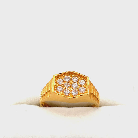 New 22ct yellow gold ring with stones 02017940